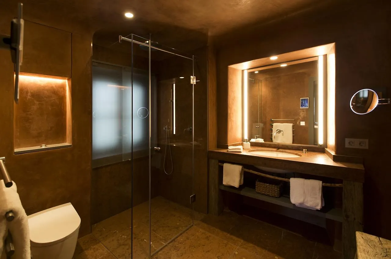 Townhouse Weisses Kreuz Boutiquehotel Salzburg Austria